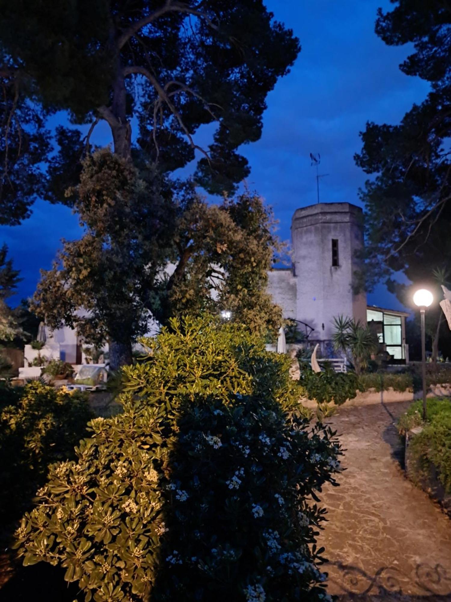 Torre Del Sole Villa Bari Bagian luar foto